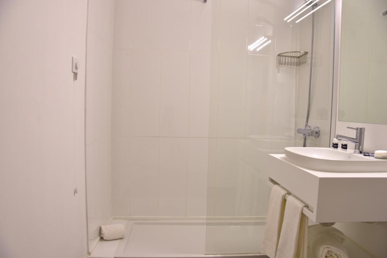 Hotel Sol Algarve By Kavia - Faro - Bathroom