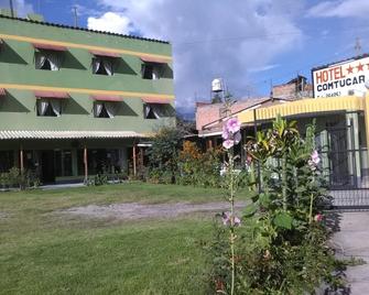 Hotel Comtucar - Carhuaz - Edificio