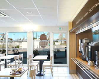 B&B HOTEL Marseille Aéroport Saint-Victoret - Marignane - Restaurace