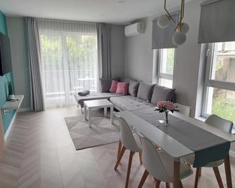 2 Bedroom Apartment and Free Relax Zone - Velingrad - Comedor