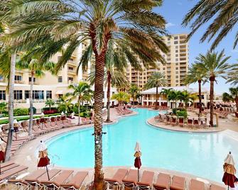 Sandpearl unit 757 - Clearwater Beach - Pool