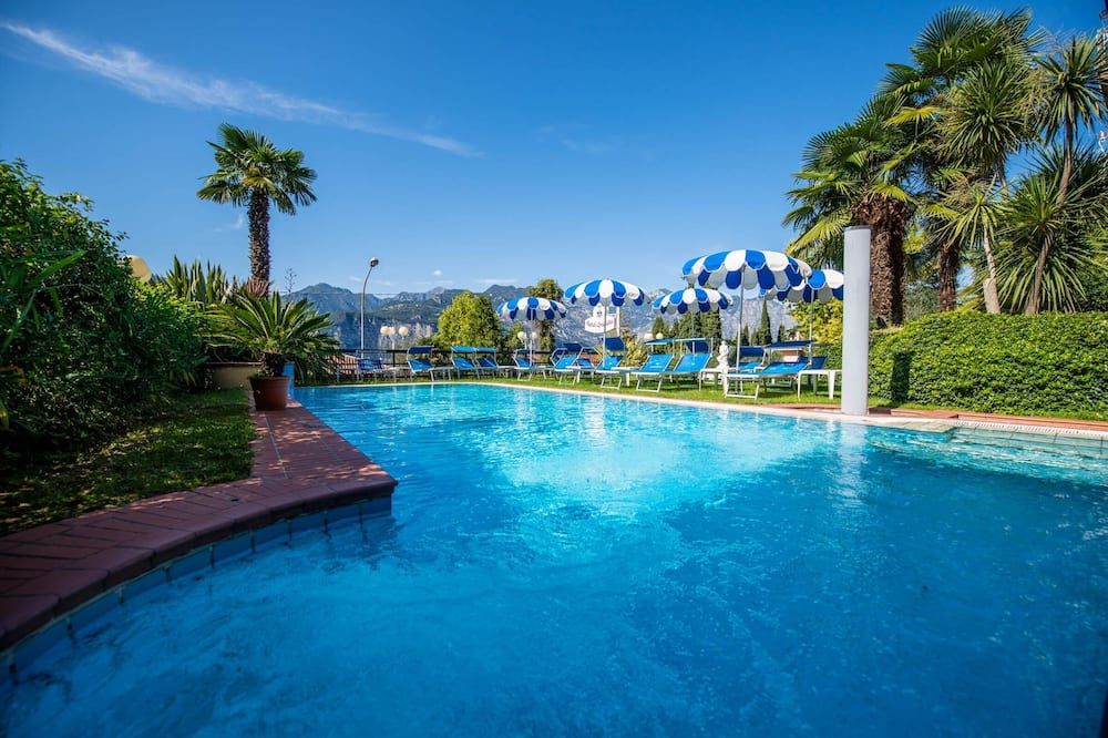 هوتل كريستالو - مالسين - حوض السباحة