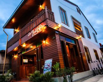 Ban Glai Kong - Chiang Khan - Edificio