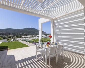 Capo Falcone Beach Charming Apartments Stintino - Stintino - Balkon