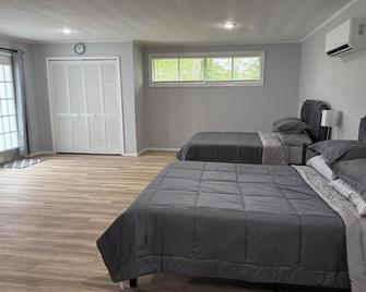 Two queens bed apartment with full kitchen all amenities included in Marksville - Marksville - Habitación