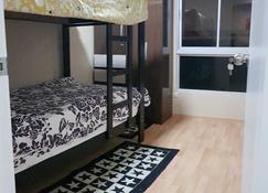 20 min from airport Brand new apartment - Callao - Bedroom