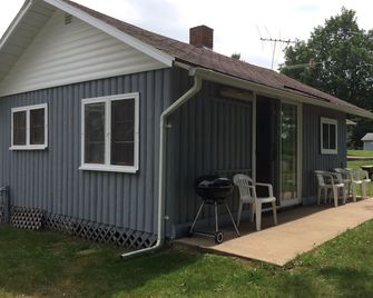 Cozy Cabin on Beautiful Lake Metonga - Crandon - Patio