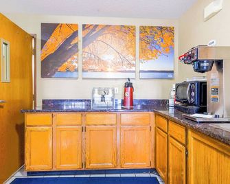 Super Sleep Inn - Princeton - Lobby