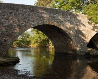 Anchor Inn - Dulverton - Budova