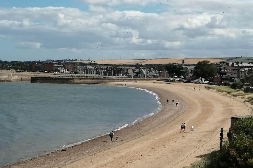 Beachfront Treasure - מוסלברו - חוף