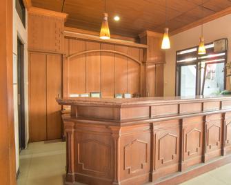 OYO 1232 Hotel Basra - Tuban
