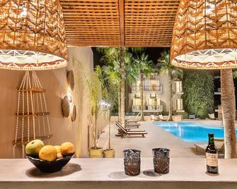 Sea View Hotel & Apartments - Hania - Baari