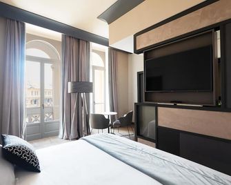 Amadomus Luxury Suites - Naples - Bedroom