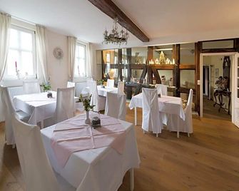 Hotel Kavaliershaus/Schloss Bad Zwesten - Zwesten - Restaurante