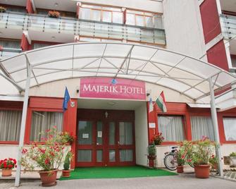 Majerik Hotel - Hévíz - Building