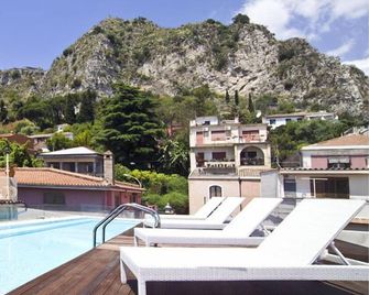 Il Piccolo Giardino Gh Superior - Taormina