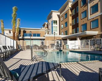 Residence Inn by Marriott Las Vegas South/Henderson - Henderson - Πισίνα