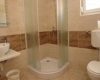 Pansion Jurko - Pag - Baño