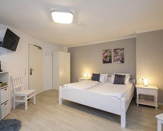 Hotel Ursula - Bernkastel-Kues - Schlafzimmer