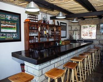 Boschfontein Mountain Lodge: farmhouse near Ficksburg with stunning views. - Ficksburg - Bar