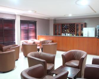 Reverton Hotel - Lokoja - Bar