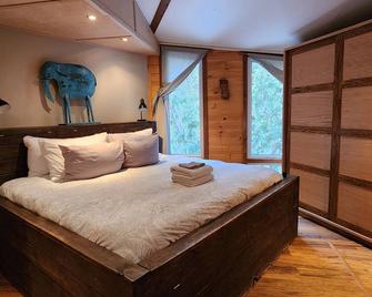 Hôtel à la maison - Le P'tit Bijou au bord du fleuve - Saint-Siméon - Chambre