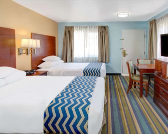 Travelodge by Wyndham Bishop - Bishop - Bedroom