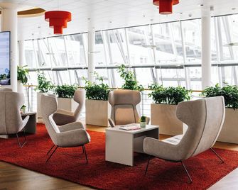 Kongresshotel Potsdam am Templiner See - Potsdam - Sala d'estar