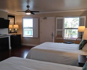 Beach Bungalow Inn and Suites - Morro Bay - Habitación