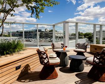 Motel One Paris-Porte de Versailles - Issy-les-Moulineaux - Terasa