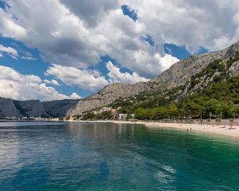 Tourist Settlement Brzet - Omiš
