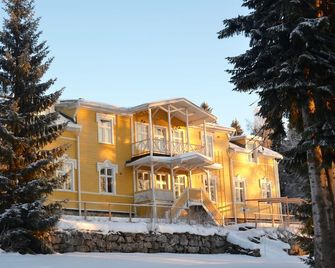Karolineburg Manor House Hotel - Kajaani - Building