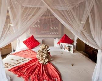 Bateleur Safari Camp - Ngala - Bedroom