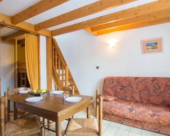 Holiday Home Jardins de l'Océan-1 by Interhome - Saint-Georges-de-Didonne - Sala pranzo