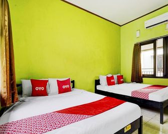 Hotel O Wisma Al-fahmi Syariah - Kuningan - Habitación