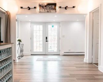 Family-friendly for travelers - Warwick - Room amenity