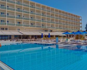 Palmariva Beach Hotel - Erétria - Havuz