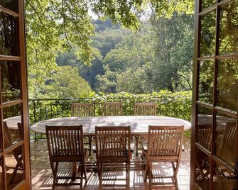 Stunning Dordogne Holiday House and private heated pool. - Saint-Pompont - Balcón