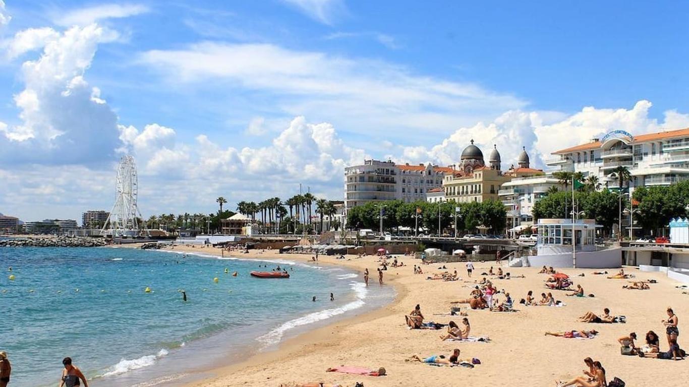 Nouvel Hotel