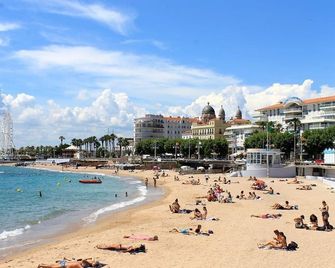 Nouvel Hôtel - Saint-Raphaël - Playa