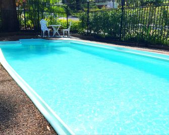 Port Stephens Motel - Taylors Beach - Басейн