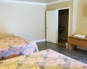 Welcome Inn & Suites Anaheim - Anaheim - Bedroom