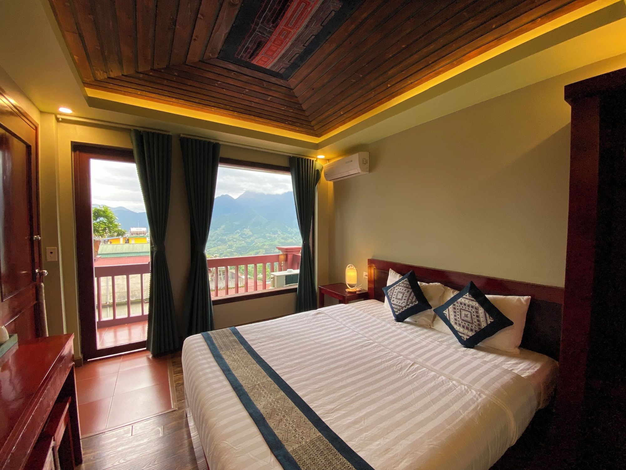 Botanic Sapa Hotel - Sapa