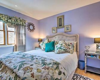 Hopewell Junction Apartment w/ Community Pool - Hopewell Junction - Bedroom