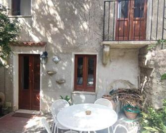 Cortile Via Sales 11 - Erice - Terasa