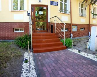 Hostel Rentumi Swinoujscie - Świnoujście - Hotel Entrance