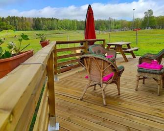 Cozy holiday home in Givonne - Sedan - Balkon