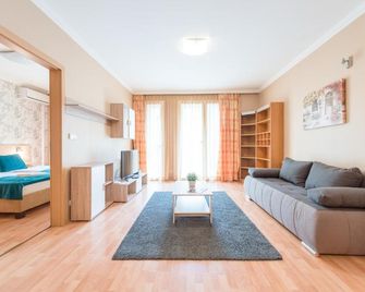 Nova Apartments - Budapesta - Sufragerie