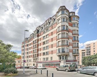 Paris Bicêtre 14 - A 15min du centre de Paris - Ле-Кремлен-Бісетр - Будівля