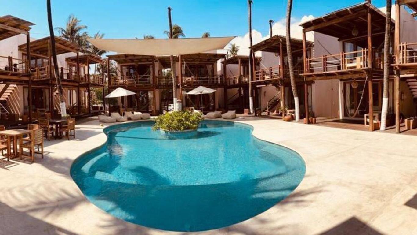 Hotel Nude Zipolite & beach club